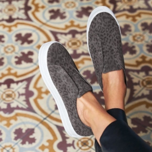 J/SLIDES Gray Leopard Print Heidi Slip On Platform Sneakers - Picture 2 of 9